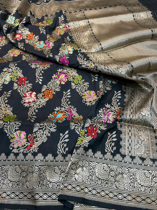This Pure Katan Silk Handloom Saree features the legendary Kadwa weave