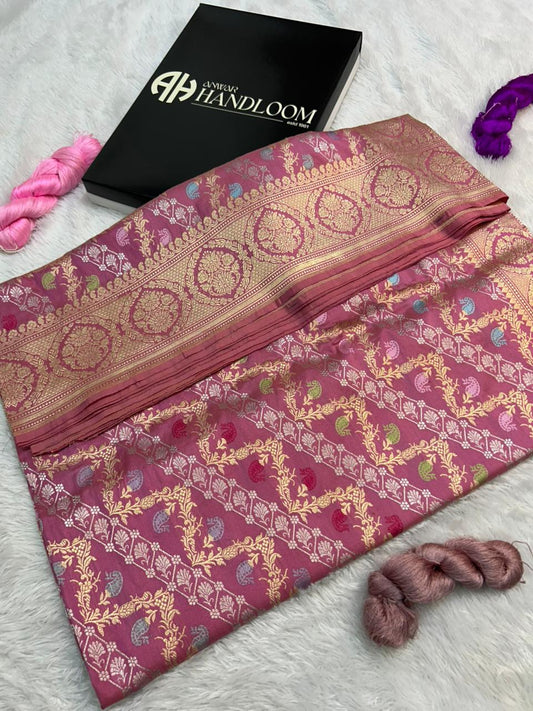 This exquisite Handloom Banarasi Katan Silk Saree elegant lilac pink shade