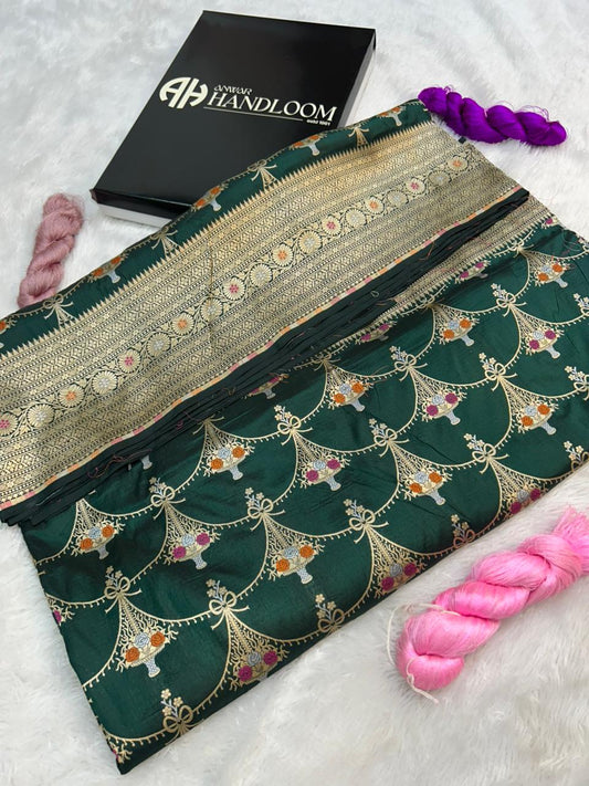 Exquisite Bottle Green Banarasi Katan Silk Saree with Intricate Gold Zari and Meenakari Floral Motifs