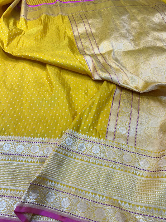 Traditional Handloom Banarasi Silk Saree with Polka Butti and Contrast Edging